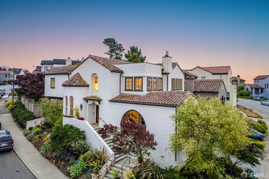 Extraordinary Spanish Mediterranean Pacific Ocean view home - photo 2