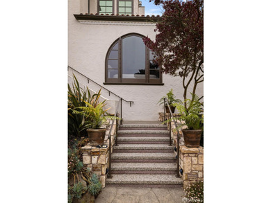 Extraordinary Spanish Mediterranean Pacific Ocean view home - photo 8