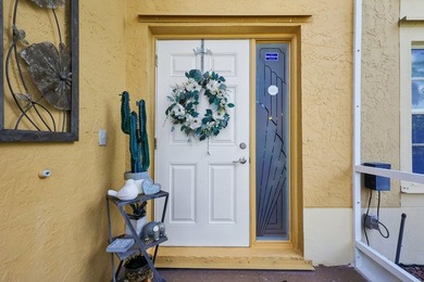 LOCATION, LOCATION, LOCATION! Beautiful, two story, 4 Bedroom/3 - photo 4