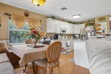 LOCATION, LOCATION, LOCATION! Beautiful, two story, 4 Bedroom/3 - photo 10