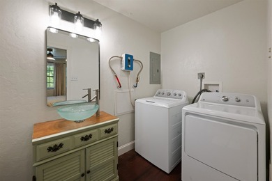 Escape to lake life in this charming fully furnished 1-bedroom - photo 11