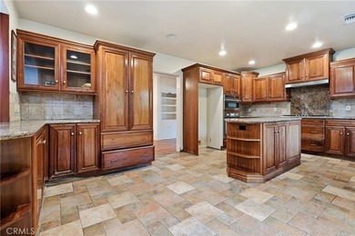 Charming 1920s single-level home situated in the highly - photo 12