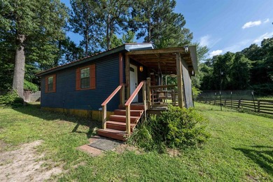 Escape to lake life in this charming fully furnished 1-bedroom - photo 13