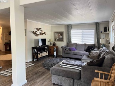 Charming 1-bedroom, 1-bath home located in the gated community - photo 23