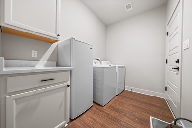 Make this Adorable Cottage in the Bayshore Cove Community your - photo 24
