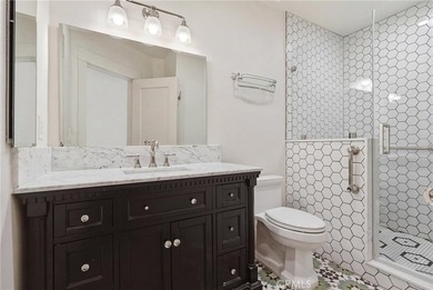 Charming 1920s single-level home situated in the highly - photo 24