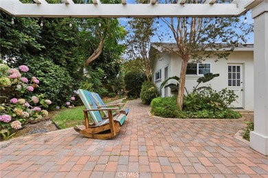 Charming 1920s single-level home situated in the highly - photo 27