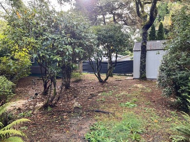 Charming 1-bedroom, 1-bath home located in the gated community - photo 31