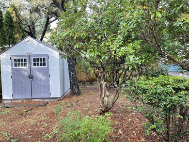 Charming 1-bedroom, 1-bath home located in the gated community - photo 36