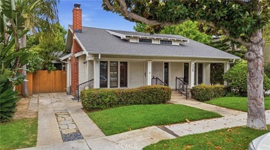 Charming 1920s single-level home situated in the highly - photo 37