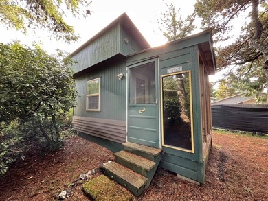 Charming 1-bedroom, 1-bath home located in the gated community - photo 37