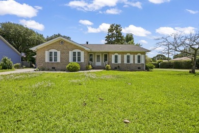 Nestled in the heart of the highly sought-after Northwood - photo 42