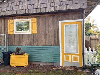 Charming 1-bedroom, 1-bath home located in the gated community - photo 43