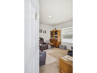 Located in a well-maintained 55+ senior community in Tulare - photo 8