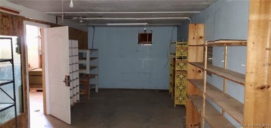 3 Bedroom, 2 bath home with unfinished basement for storage or - photo 11