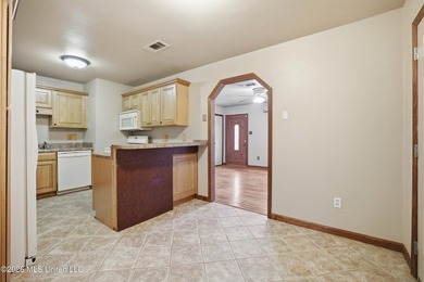 Must-see home in Forrest Cove Estates in D'Iberville! This - photo 11