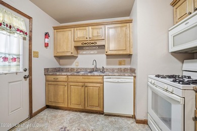 Must-see home in Forrest Cove Estates in D'Iberville! This - photo 13