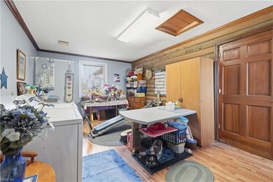 This beautiful, well-preserved log home, 3 BR, 2BA 1934sq ft is - photo 17