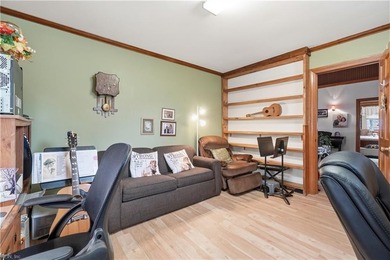This beautiful, well-preserved log home, 3 BR, 2BA 1934sq ft is - photo 23