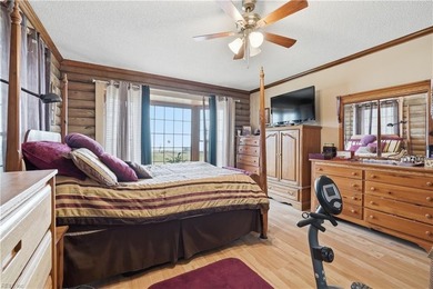 This beautiful, well-preserved log home, 3 BR, 2BA 1934sq ft is - photo 25