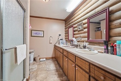 This beautiful, well-preserved log home, 3 BR, 2BA 1934sq ft is - photo 26