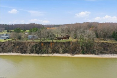 This beautiful, well-preserved log home, 3 BR, 2BA 1934sq ft is - photo 35