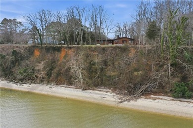 This beautiful, well-preserved log home, 3 BR, 2BA 1934sq ft is - photo 40