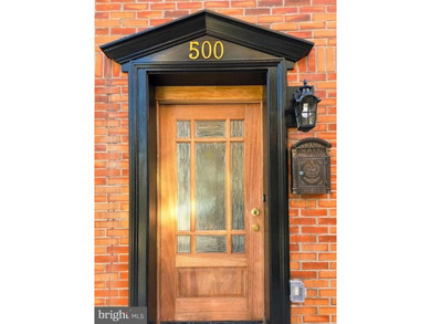 (private lake, pond, coastal) Townhome/Townhouse For Sale in Philadelphia Pennsylvania