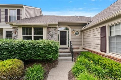 THE HEATHERS! Desirable Eaton model with 1st floor primary suite - photo 3