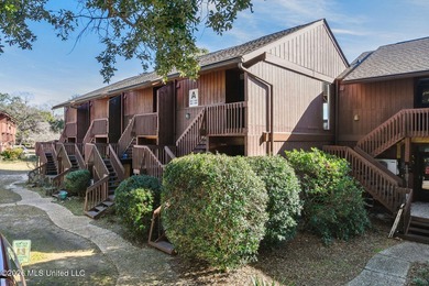 Discover effortless living in Diamondhead with this easy-care - photo 1