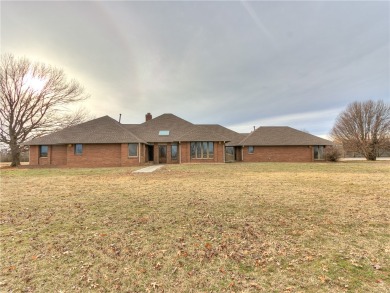 Lake Home For Sale in Pauls Valley, Oklahoma