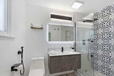 NORTH-EAST FACING Elegantly Updated HOME with FEEL-GOOD Factor - photo 23