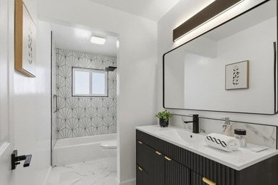 NORTH-EAST FACING Elegantly Updated HOME with FEEL-GOOD Factor - photo 27
