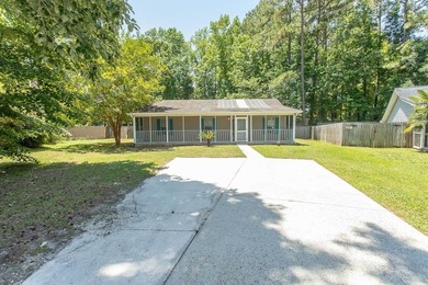 Harbour Town is wonderful neighborhood and this 3-bedroom - photo 29