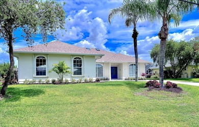 **Exceptional Waterfront Pool Home with Spectacular Canal - photo 1