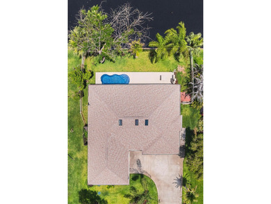 **Exceptional Waterfront Pool Home with Spectacular Canal - photo 6