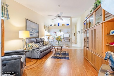This beautifully maintained 2-bedroom, 2-bath end-unit villa is - photo 11
