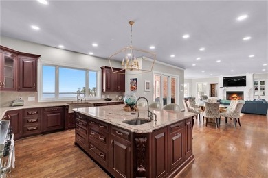 Paradise on the Potomac River! This extraordinary 4-story custom - photo 4