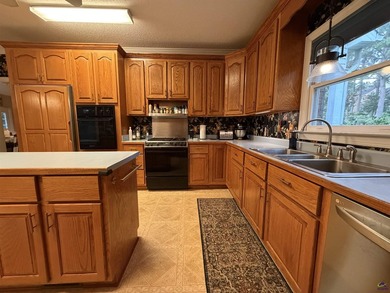Space for everyone in this beautiful 3 level home located on - photo 15