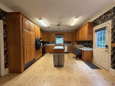 Space for everyone in this beautiful 3 level home located on - photo 17