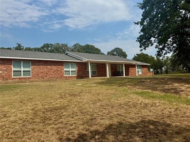 Lake Nocona Home For Sale in Nocona Texas