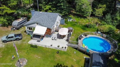 Lake Wallenpaupack Home For Sale in Hawley Pennsylvania