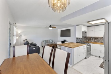 Welcome to your dream unit in Century Village East! This move in - photo 4