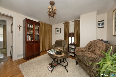 Beautifully maintained 3 bedroom, 2 bath Cape nestled on a quiet - photo 13
