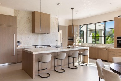 Newly built and masterfully composed, Miramar Meadows is a rare - photo 15