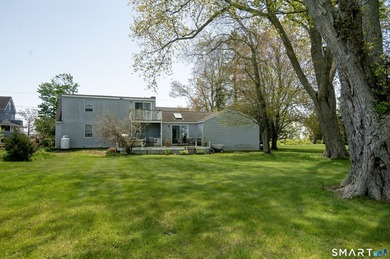 Beautifully maintained 3 bedroom, 2 bath Cape nestled on a quiet - photo 24