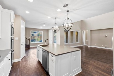Experience living in this beautifully appointed 4bedroom, 3 - photo 6