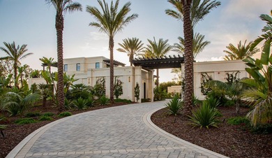 Newly built and masterfully composed, Miramar Meadows is a rare - photo 36