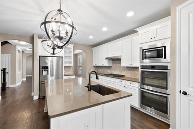 Experience living in this beautifully appointed 4bedroom, 3 - photo 7