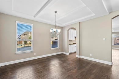 Experience living in this beautifully appointed 4bedroom, 3 - photo 8